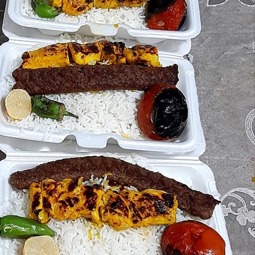 عکس آشپزخانه و غذای آماده ریحون