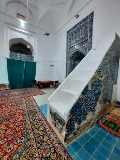 عکس مسجد جامع ورزنه