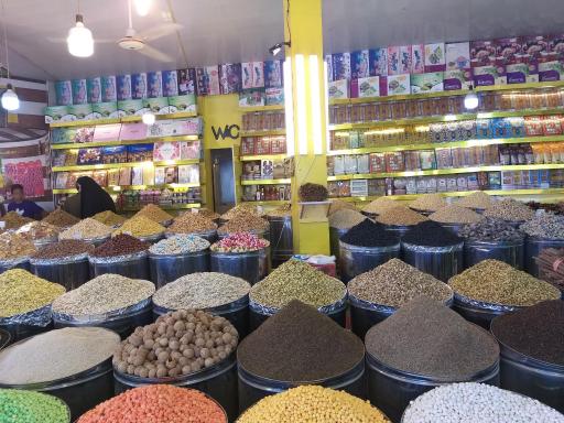 عکس عرضه ی آجیل و خشکبار ساحل مازندران