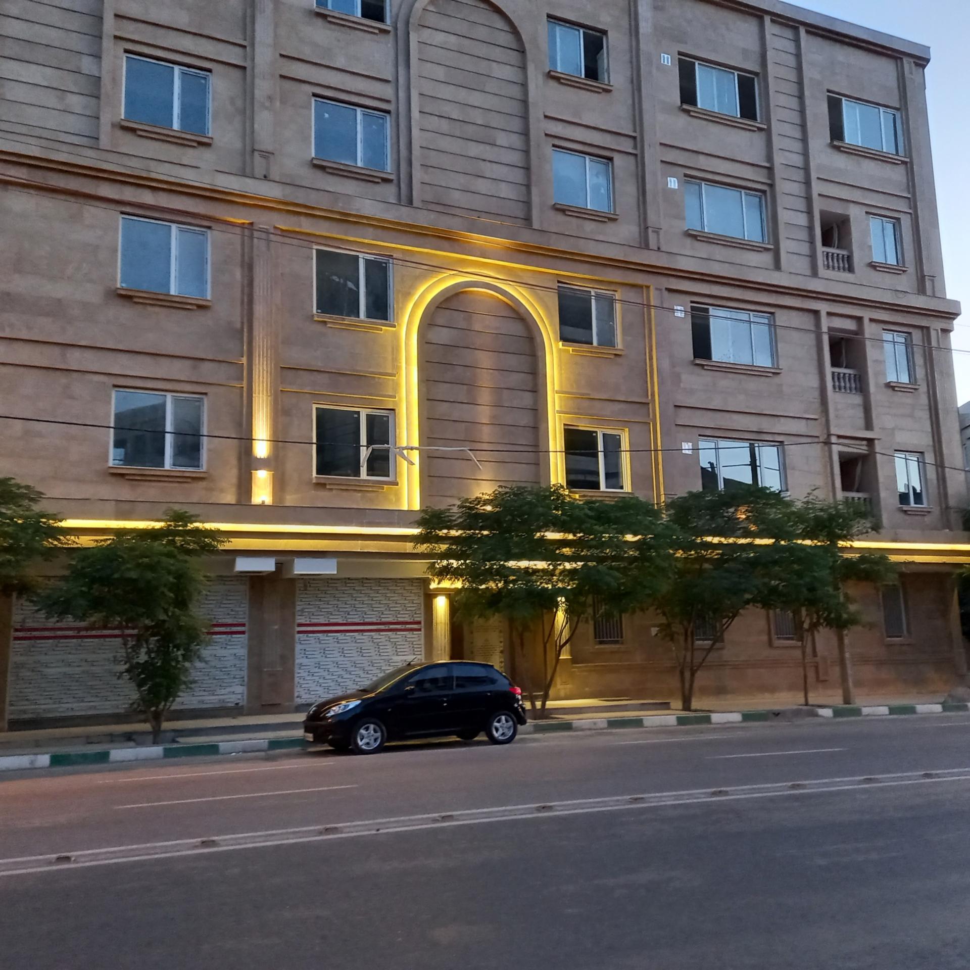 عکس ساختمان مسکونی تجاری آنیل