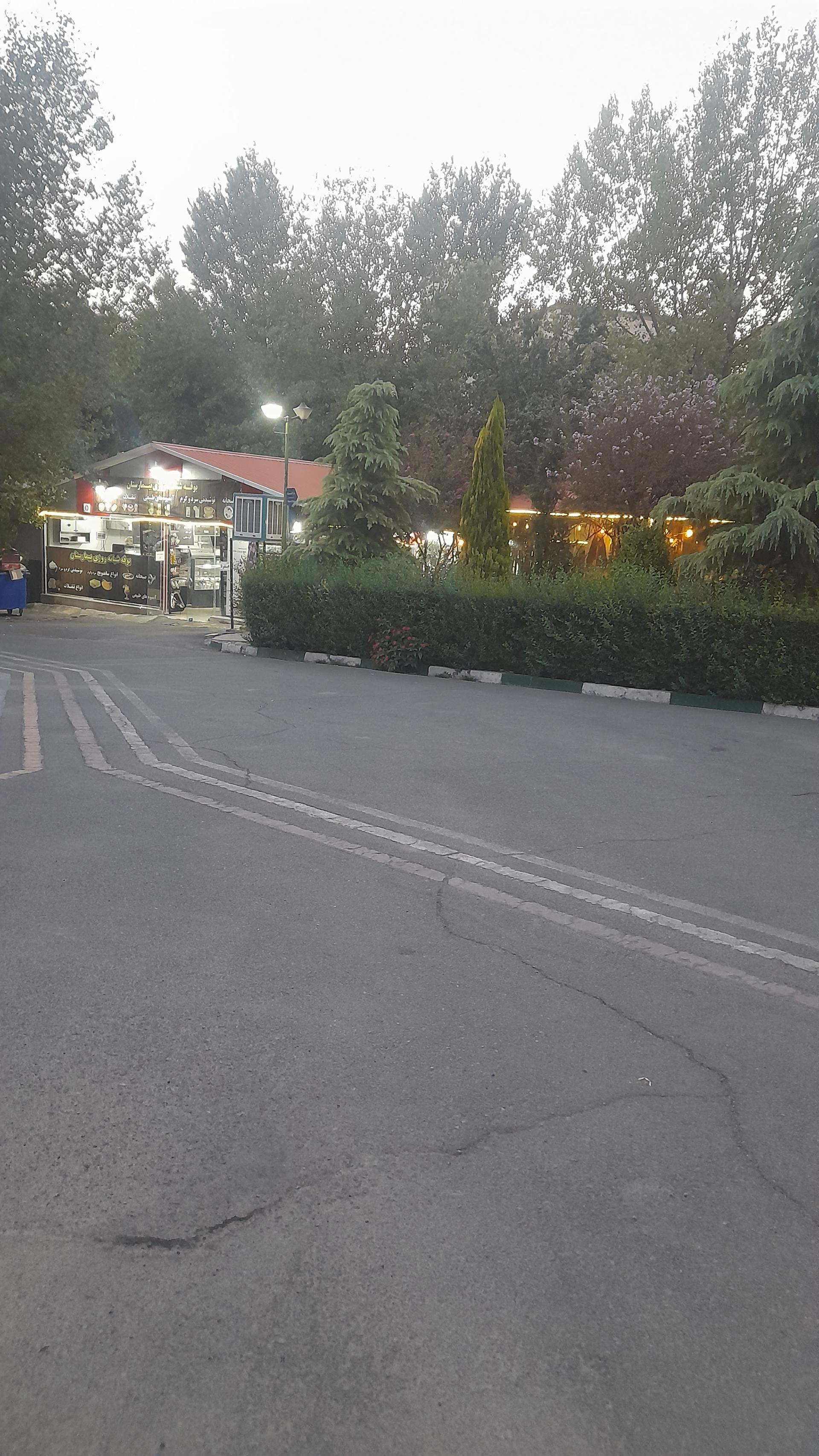 عکس بوفه شبانه روزی بیمارستان