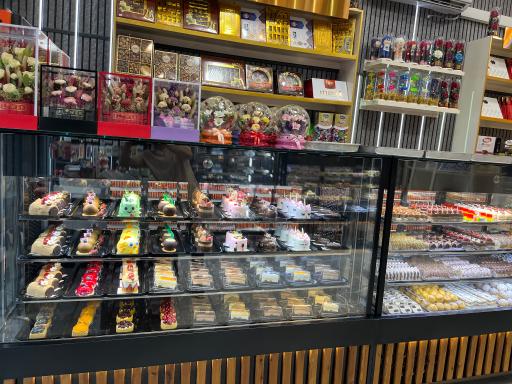 عکس نان و شیرینی خوشه طلایی