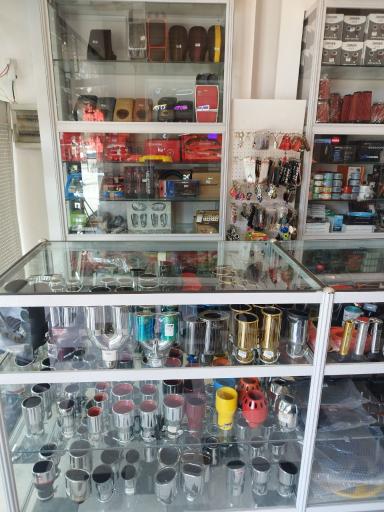 عکس فروشگاه جهان لوکس