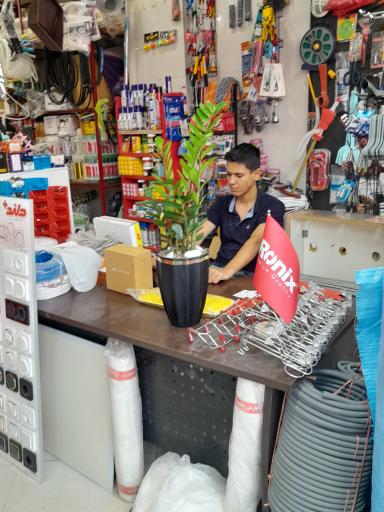 عکس ابزار یراق رنگ الکتریکی و لوله و شیرالات کوهک زیتون 