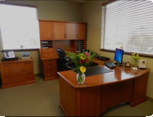 عکس دفتر وکیل   حمید همت زاده