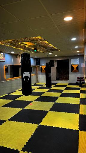 عکس باشگاه بدنسازی قادر 