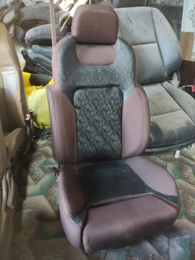 عکس کارخانه صندلی خلبانی میلاد تبریز