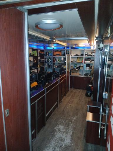 عکس تعمیر لیزر و تجهیزات زیبایی جهان تجهیز