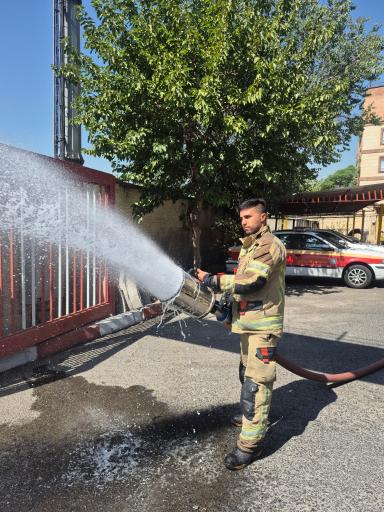 عکس ایستگاه آتش نشانی شماره 57