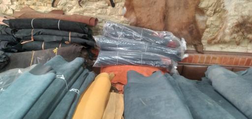 عکس چرم طاهر