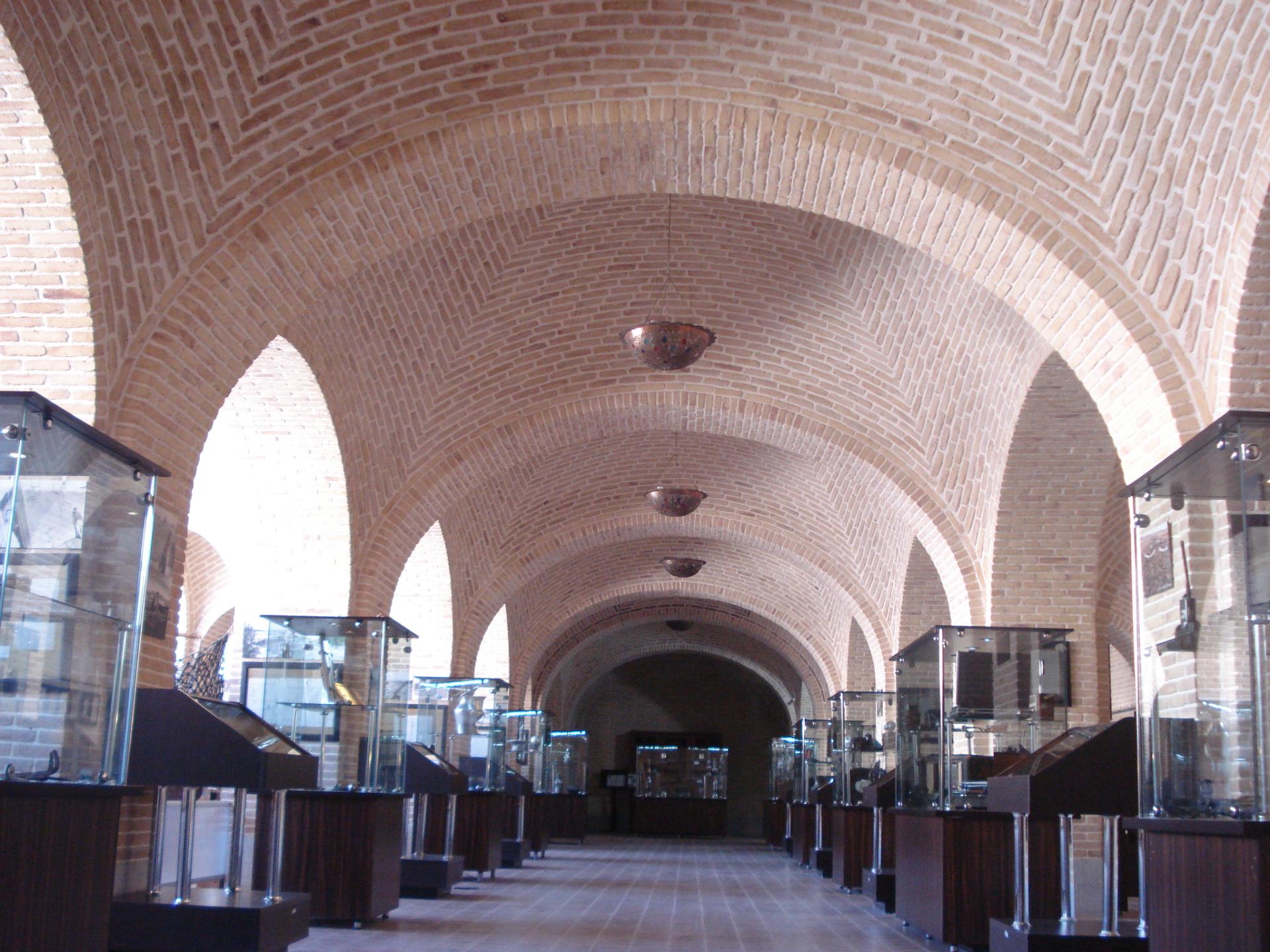 عکس پل تاریخی مصلا