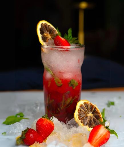 عکس کافه رستوران دژاوو