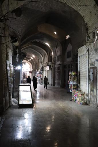 عکس بازار اختیاری (شاهی)