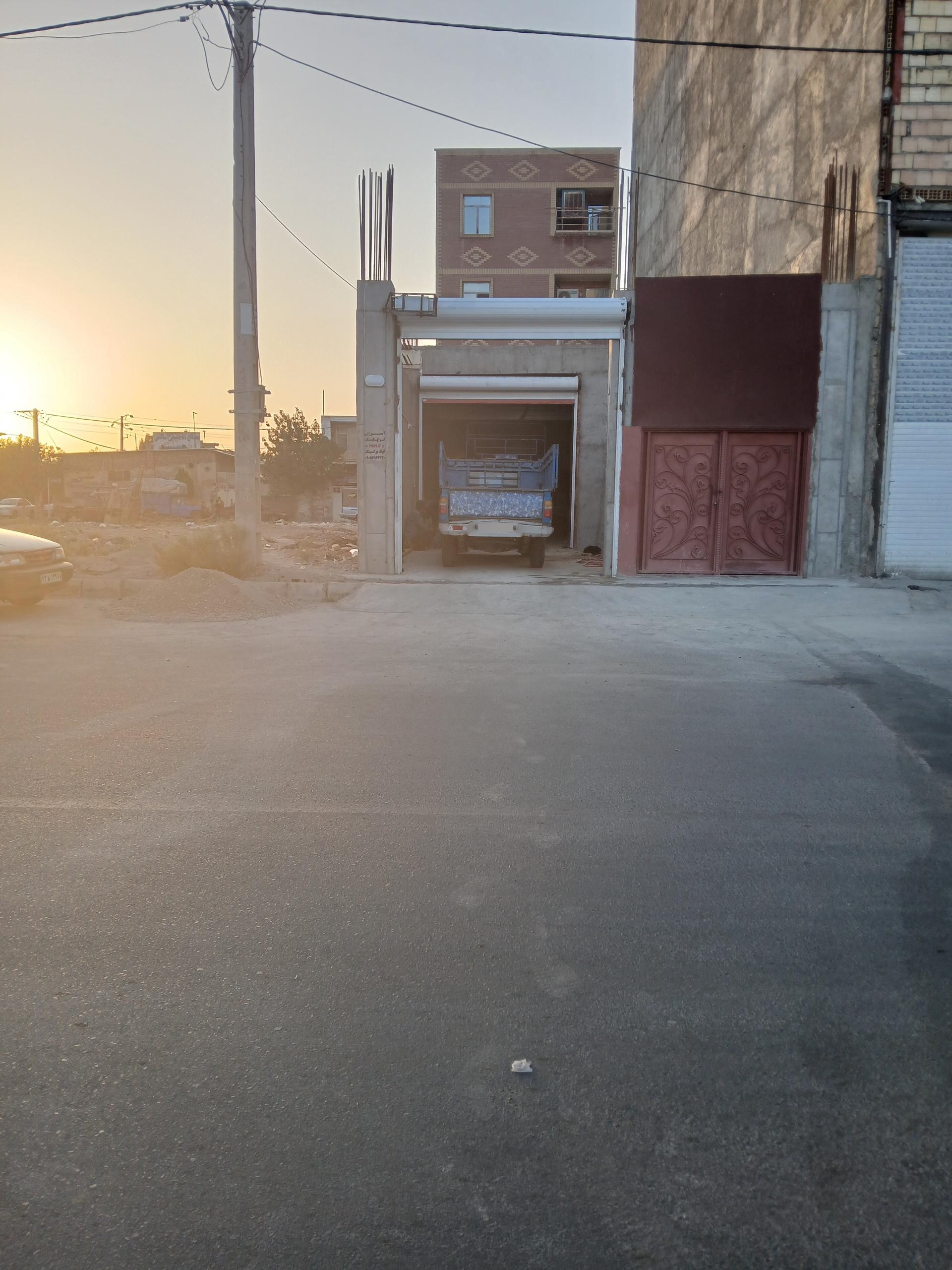 عکس تعمیرگاه نیسان رضا