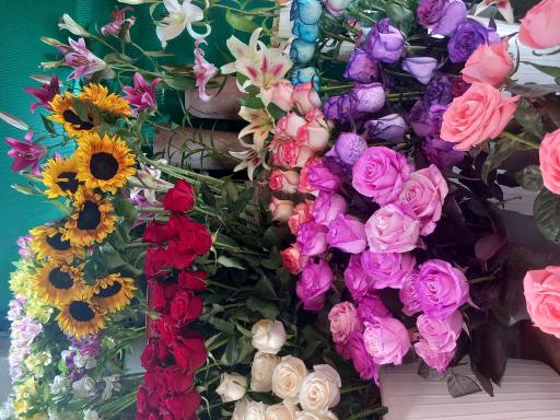 عکس گل فروشی شادی