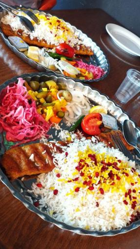 عکس تهیه غذای باران