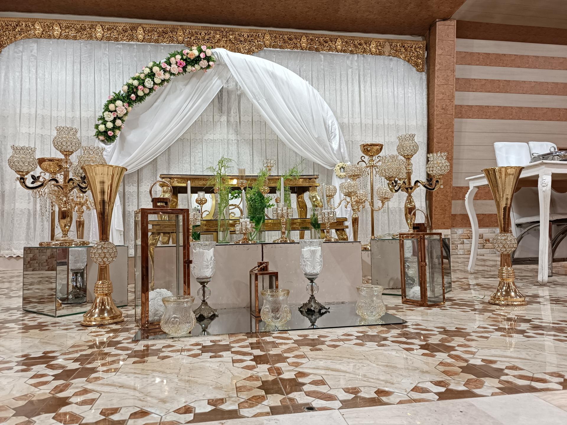 عکس تالار پذیرایی پردیسان