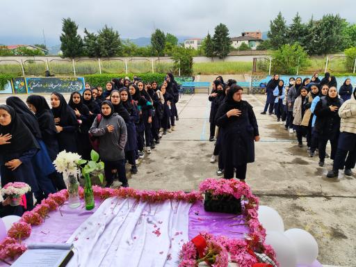 عکس دبیرستان دخترانه یاران امام