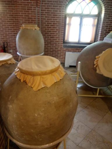 عکس موزه باستان شناسی