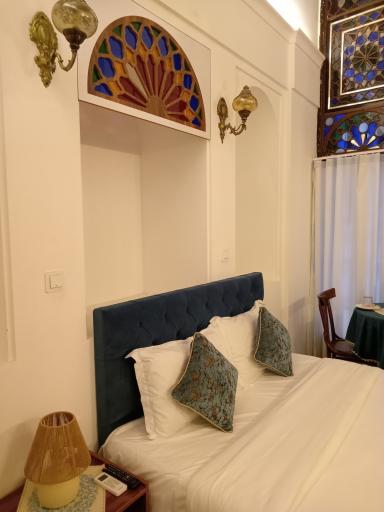 عکس عمارت گلشن کافه 