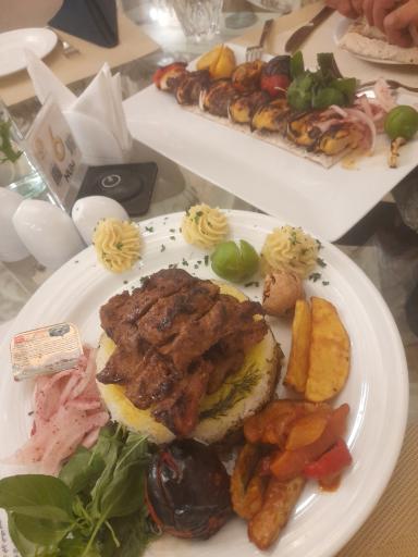 عکس رستوران معظم