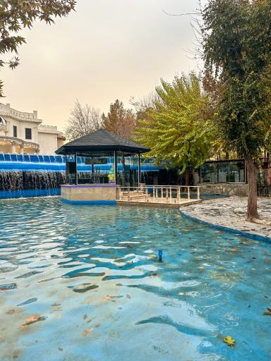 عکس سفره‌خانه و کافی‌شاپ نیکروز