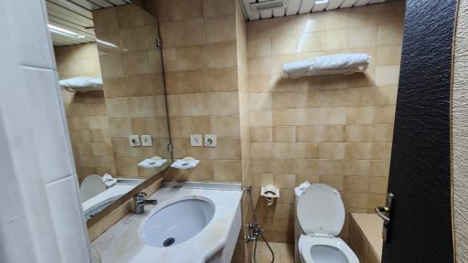 عکس هتل استقلال زاهدان