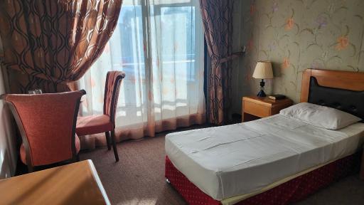 عکس هتل استقلال زاهدان