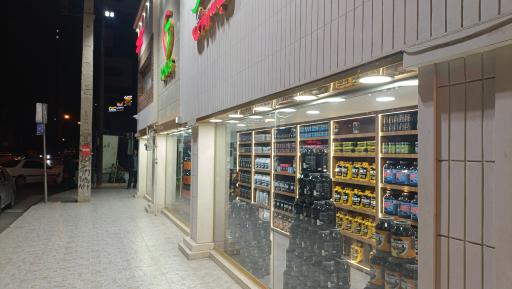 داروخانه شبانه روزی روناس 