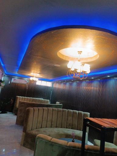 عکس کافه و فست فود گلد