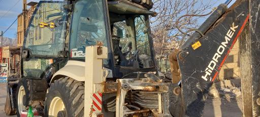 عکس شیشه اتومبیل امیر 