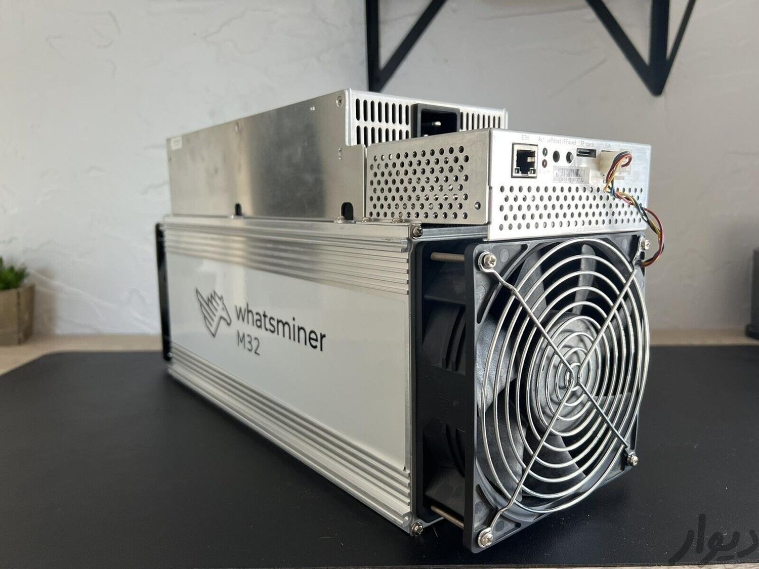 عکس فروشگاه تجهیزات الکترونیک آریا لند