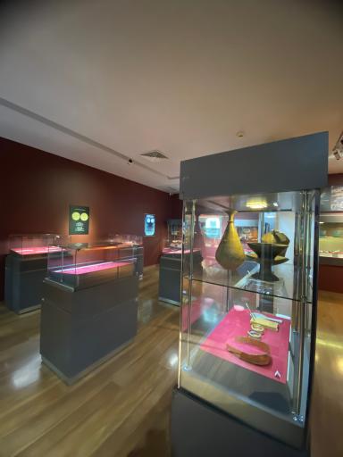 عکس موزه باستان شناسی گرگان