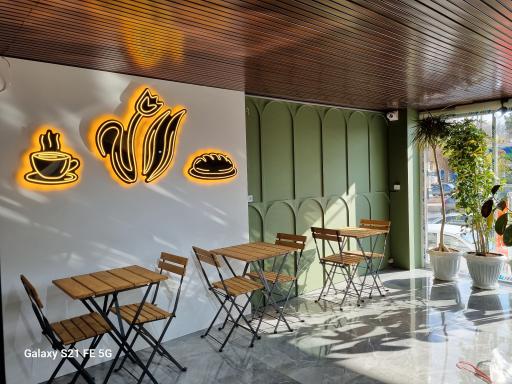 عکس شیرینی سرای لاله