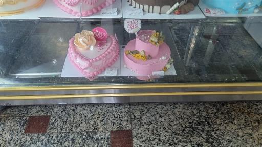 عکس شیرینی سرای لاله