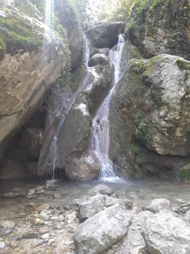 عکس آبشار پشمکی