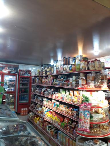 عکس سوپر مارکت پگاه