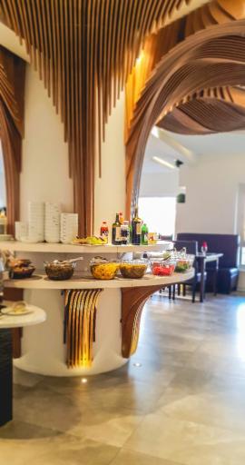 عکس رستوران ارکیده طلایی