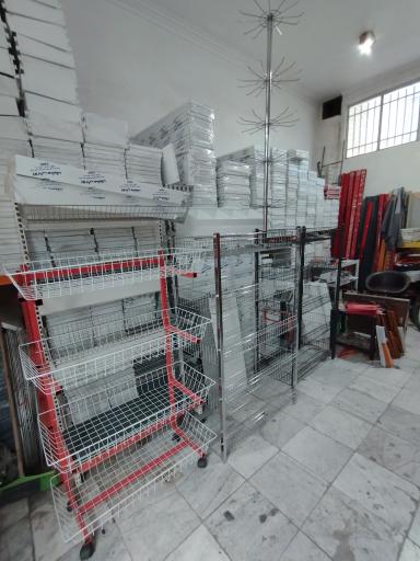 عکس قفسه فروشگاهی 