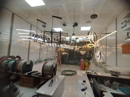 عکس لوستر و روشنایی و کالای برق سلطانی 