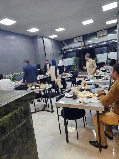 عکس کترینگ و رستوران دورچین 