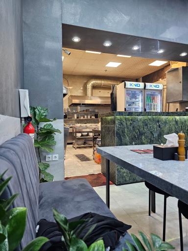 عکس کترینگ و رستوران دورچین 