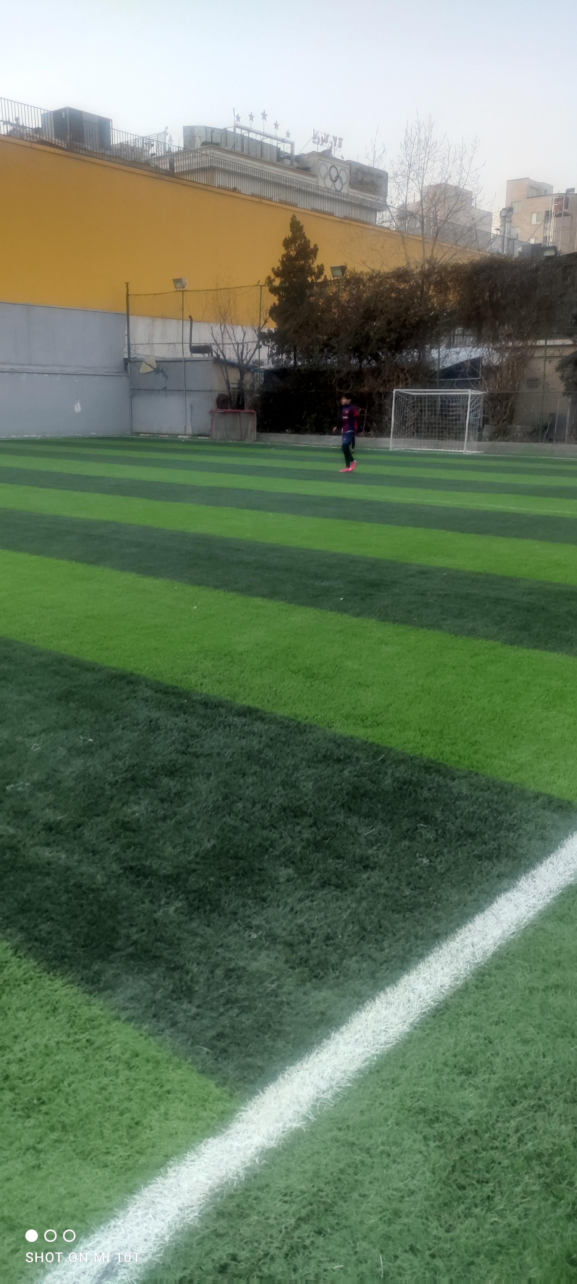 عکس زمین چمن مصنوعی خرمشاد