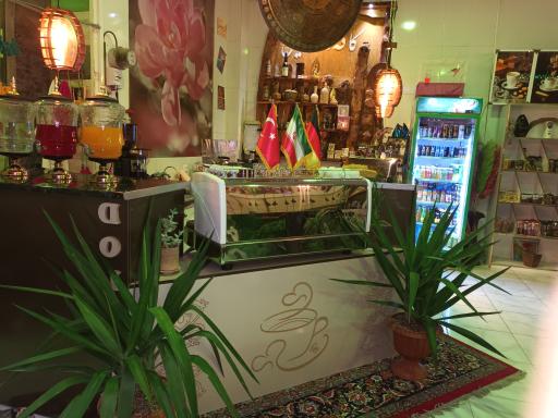 عکس کافه سنتی دلفین 