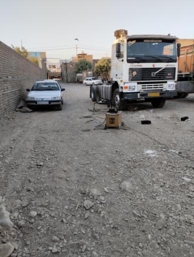 عکس تعمیرگاه ماشین سنگین ایران دیزل نیشابور 