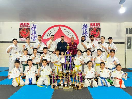 عکس باشگاه کاراته آریارزم 