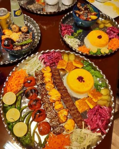 عکس رستوران کتیبه