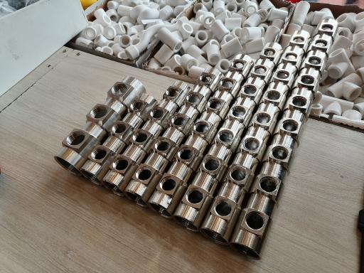 عکس فروشگاه لوله و اتصالات برادران شوری