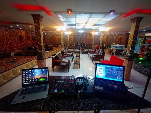 عکس سفره خانه سنتی الماس