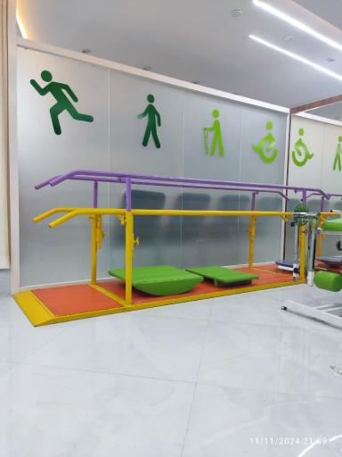 عکس کلینیک فیزیوتراپی یاسین 